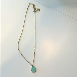 Kendra Scott necklace